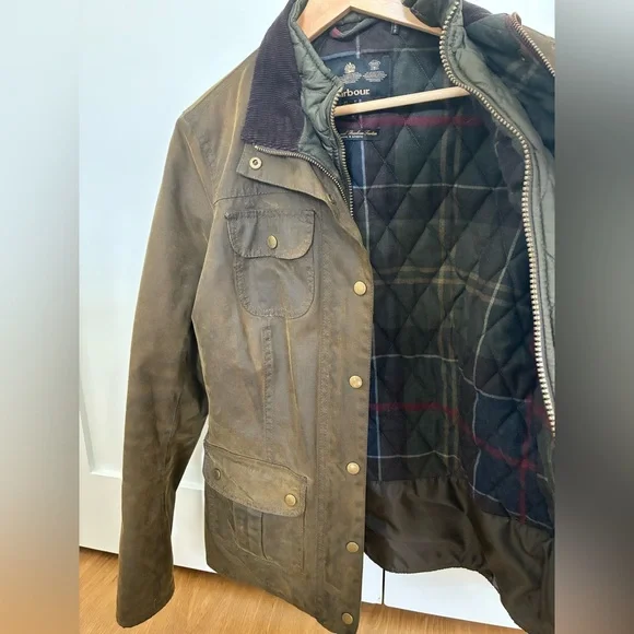 Barbour Women’s Olive Green Wax Jacket - Picture 3 of 10